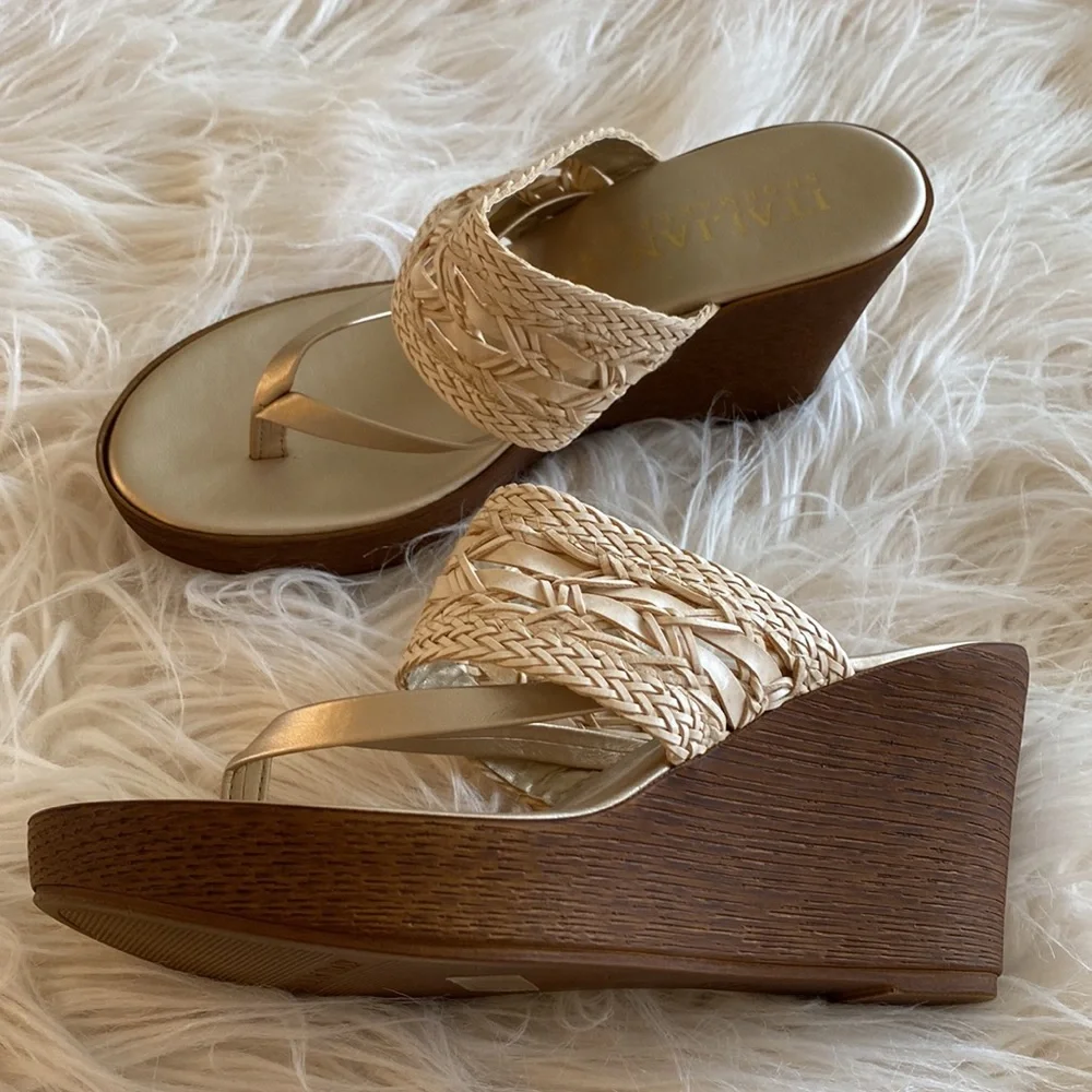 Italian Shoemakers Cream and Brown Wedges - Picture 3 of 16